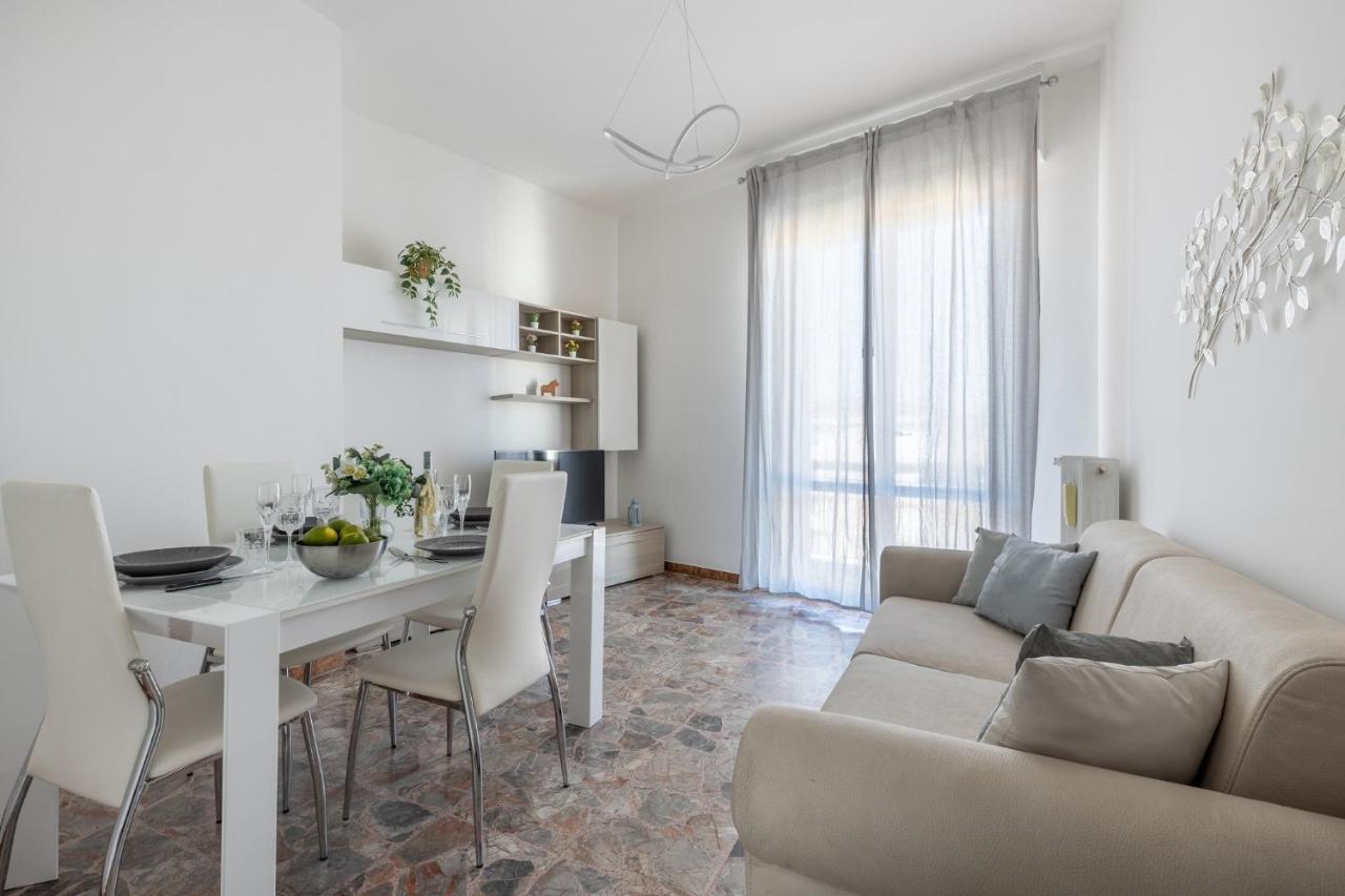 Pisa Quiet And Bright Flats With Balcony Appartement Buitenkant foto