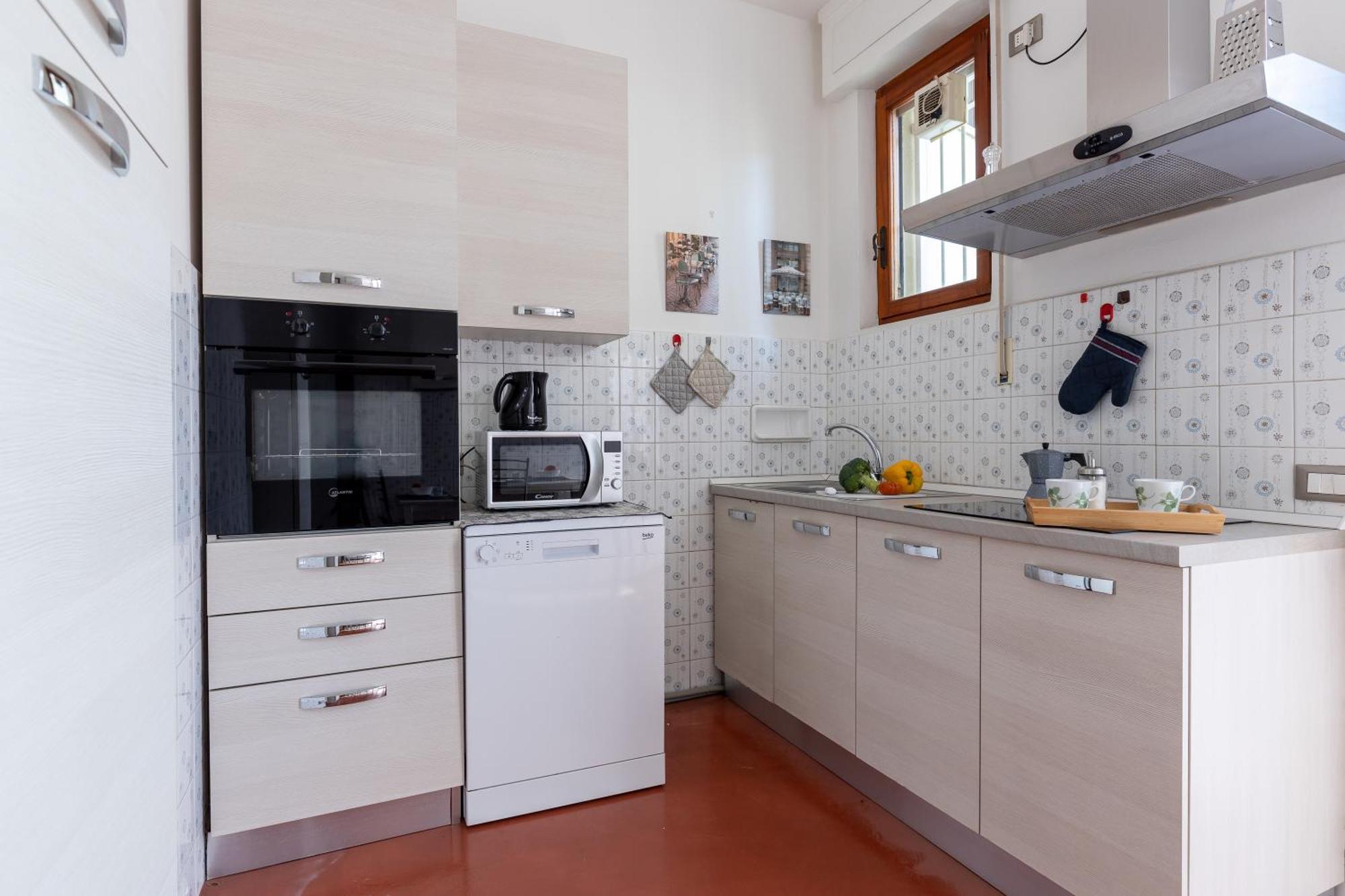 Pisa Quiet And Bright Flats With Balcony Appartement Buitenkant foto