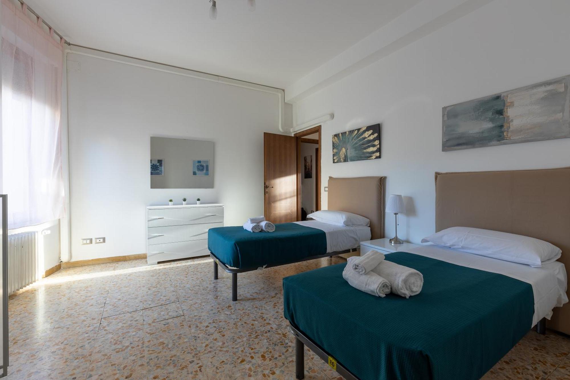 Pisa Quiet And Bright Flats With Balcony Appartement Buitenkant foto