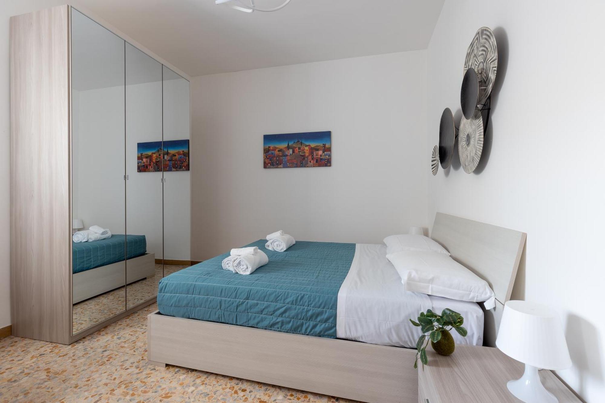 Pisa Quiet And Bright Flats With Balcony Appartement Buitenkant foto